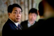 夫妻婚姻日本贸易谈判代表赤泽亮正据悉本周考虑返回华盛顿继续谈判